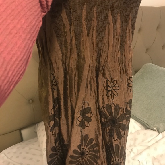 Brown Strapless Knee Length Flower Dress - Picture 6 of 6